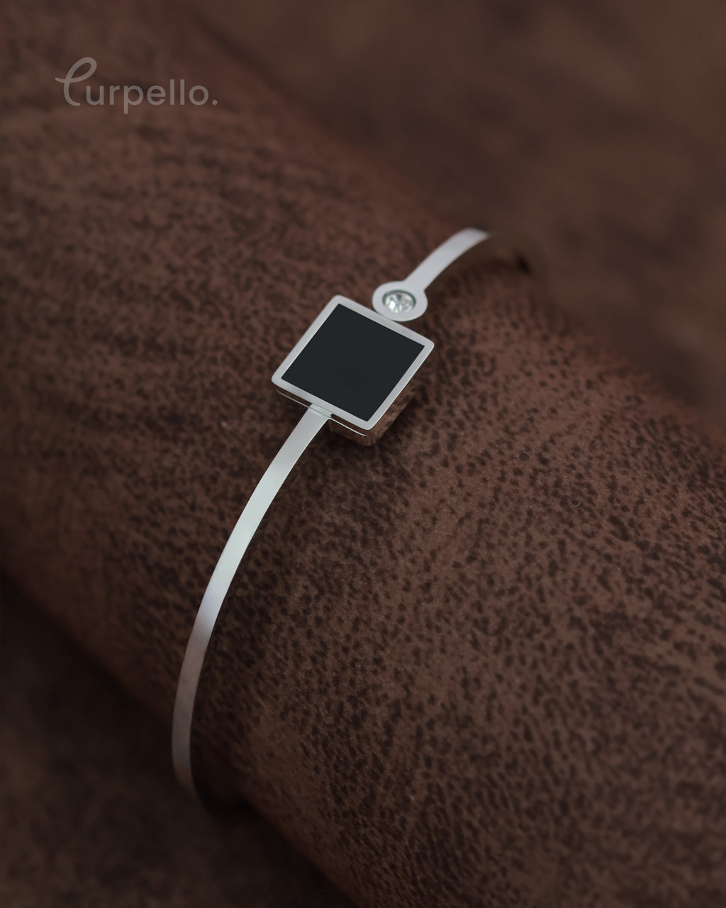Purpello Premium Square Charm Bangle