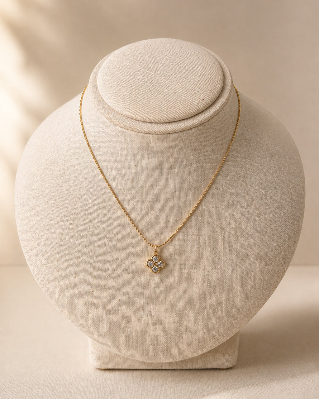 Purpello Clover Sparkle Pendant Necklace