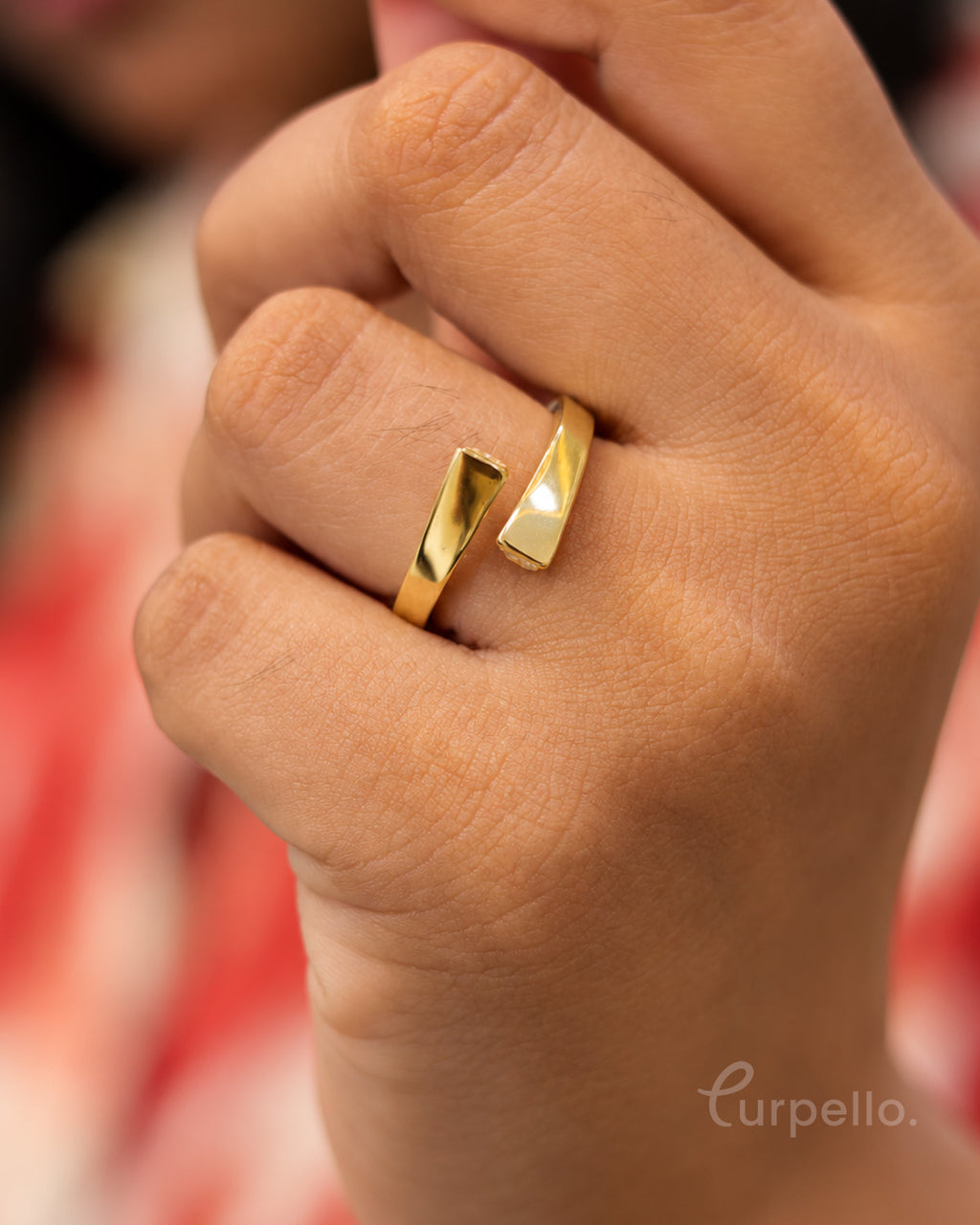 Vexa Minimalist Gold Open Ring
