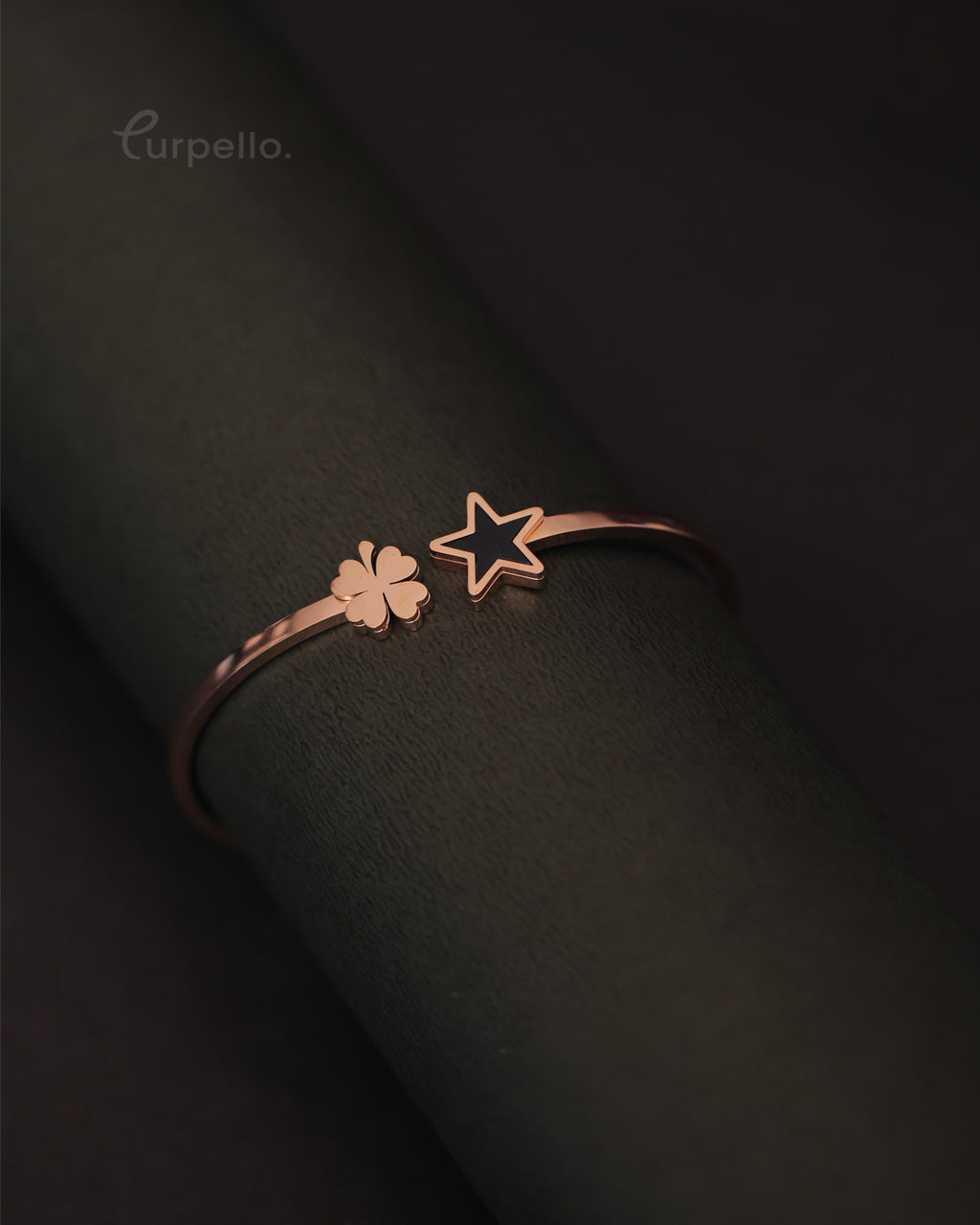 Purpello Star and Clover Minimal Bangle