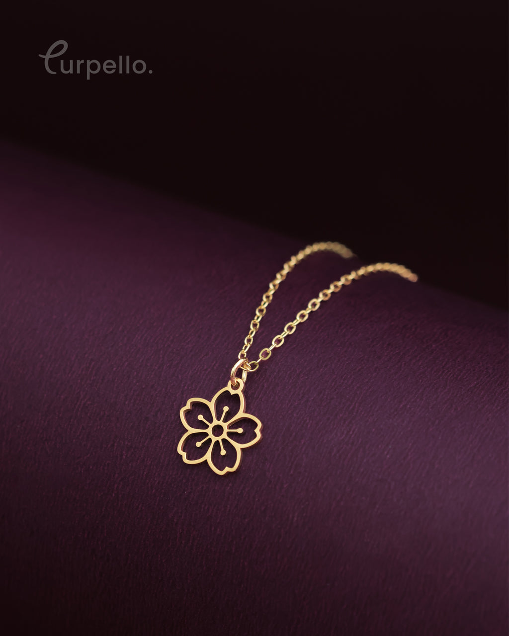 Purpello Elegant Floral Gold Pendant Chain