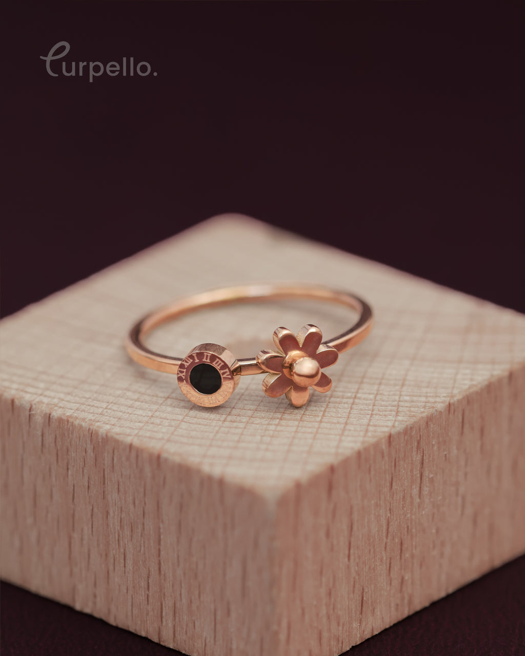 Purpello Rose Gold Ring with Black Stone & Floral Detail