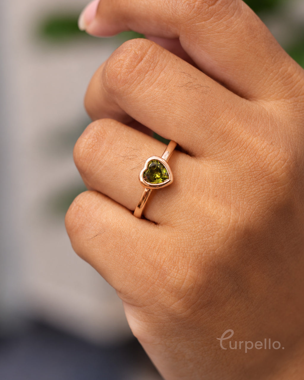 Elora Heart Ring – Olive Green