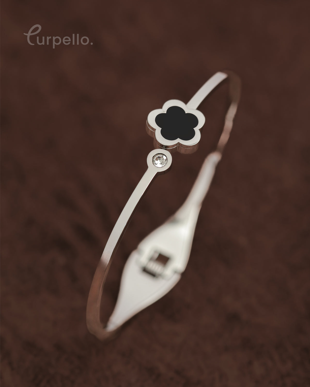 Purpello Premium Clover Charm Bangle