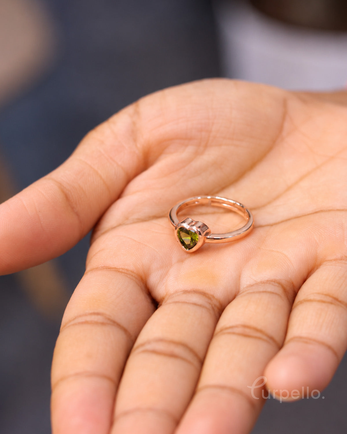 Elora Heart Ring – Olive Green