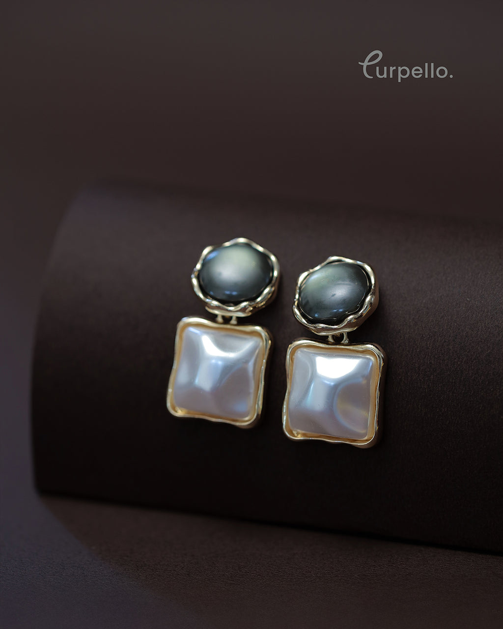 Modern Pearl Drop Earrings by Purpello