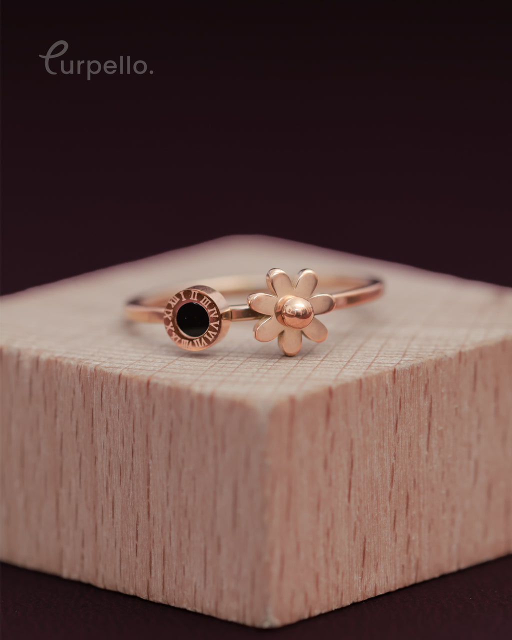 Purpello Rose Gold Ring with Black Stone & Floral Detail