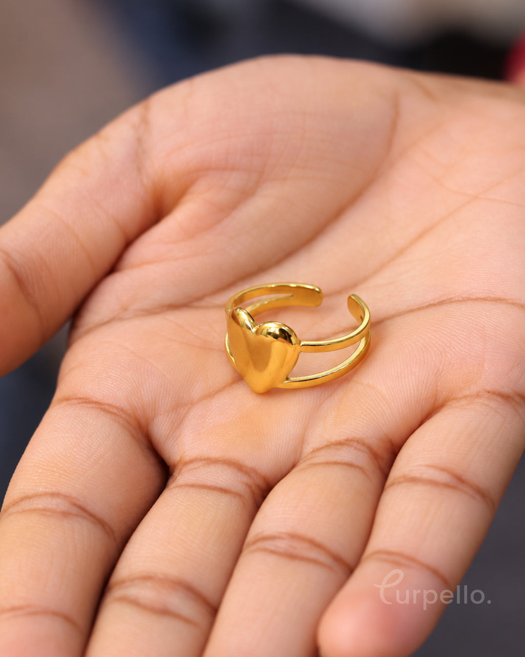 Amora Golden Heart Ring
