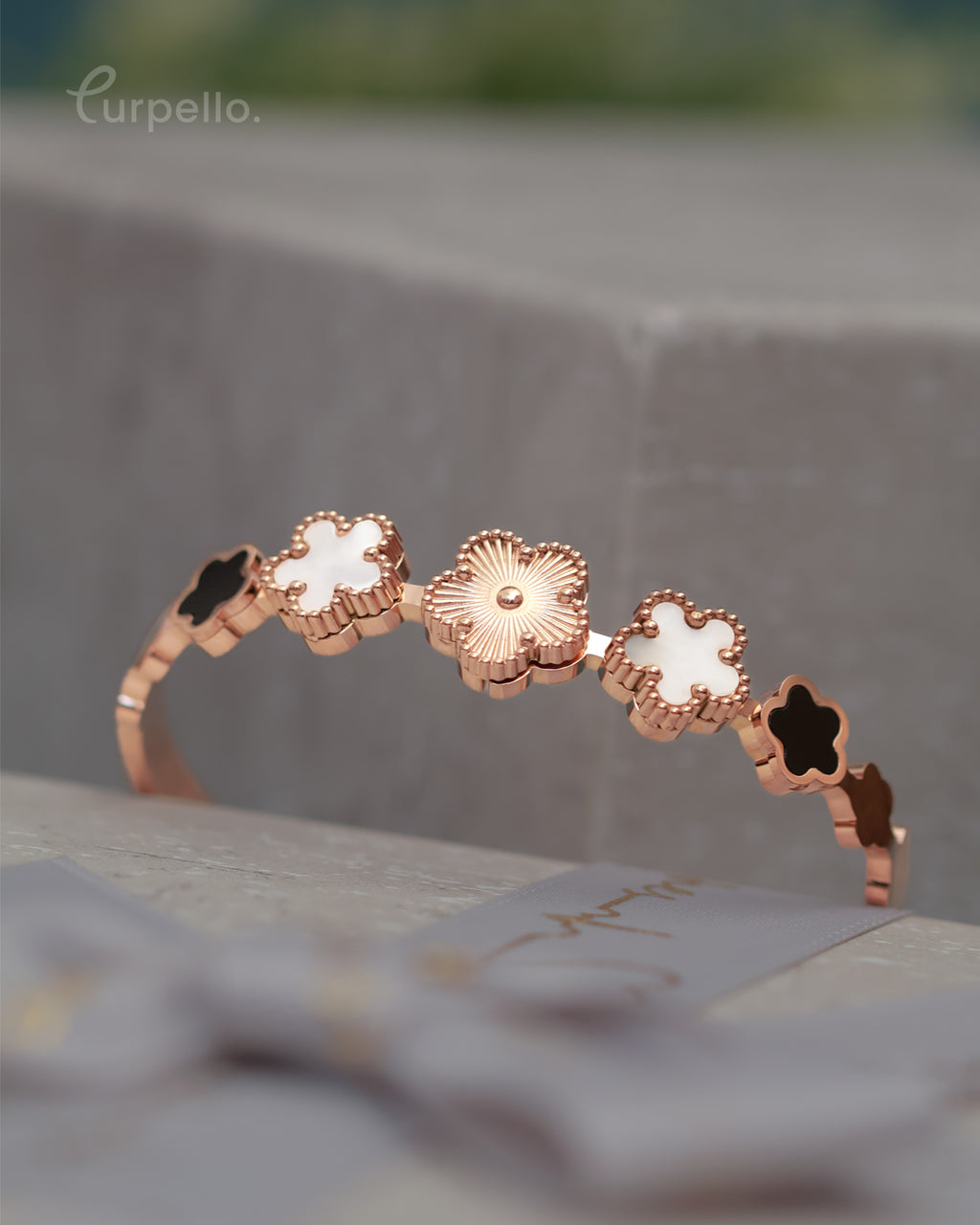 Purpello Flora Luxe Anti-Tarnish Bangle