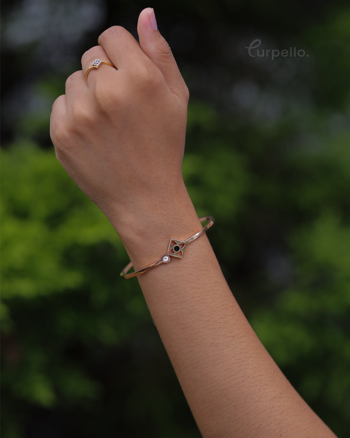 Purpello Elegant Geometric Rose Gold Bangle