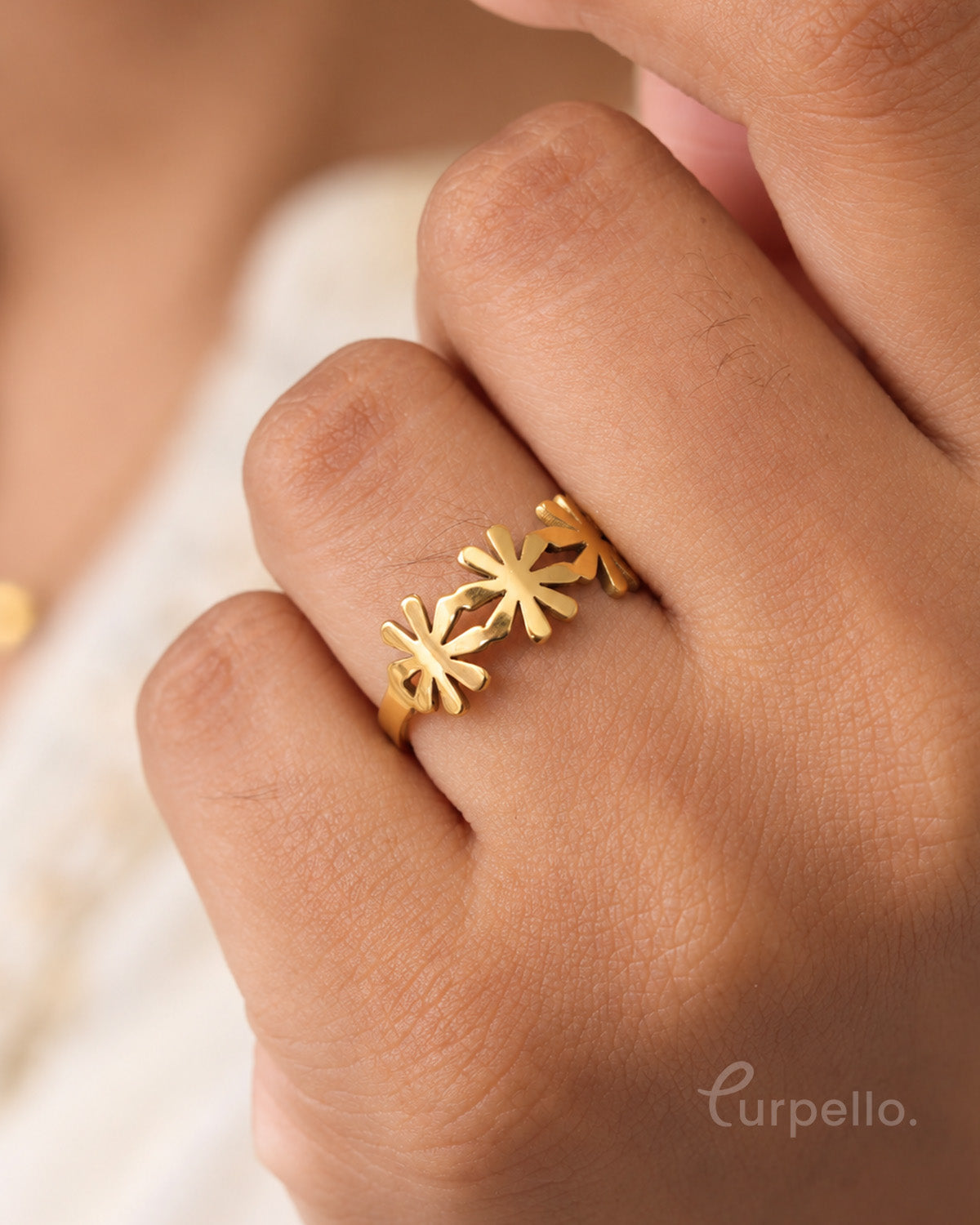 Daisy Daze Gold Ring