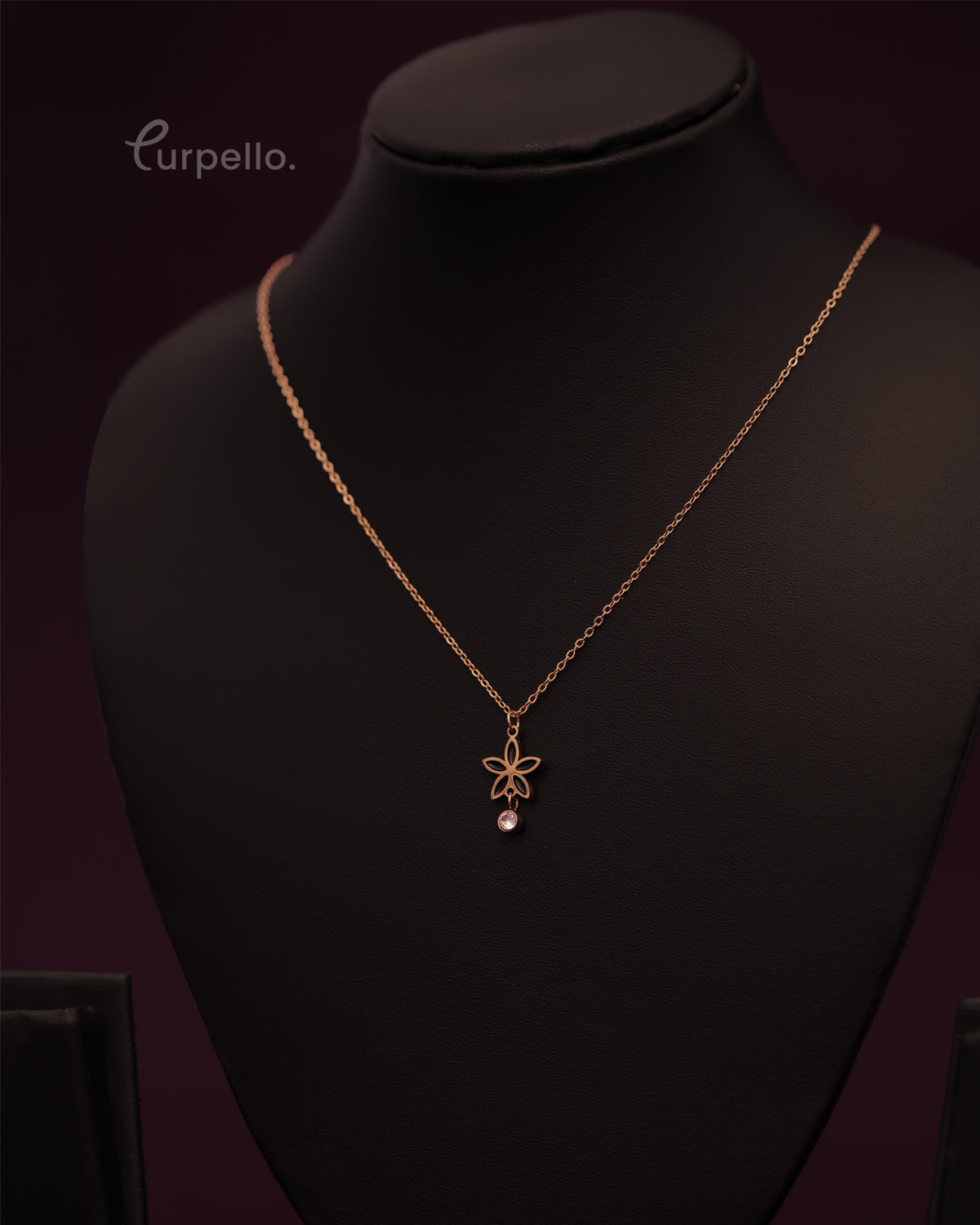 Purpello Elegant Floral Pendant Necklace