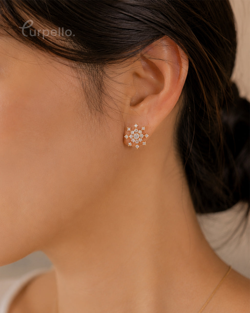 Purpello Snowflake Crystal Stud Earrings