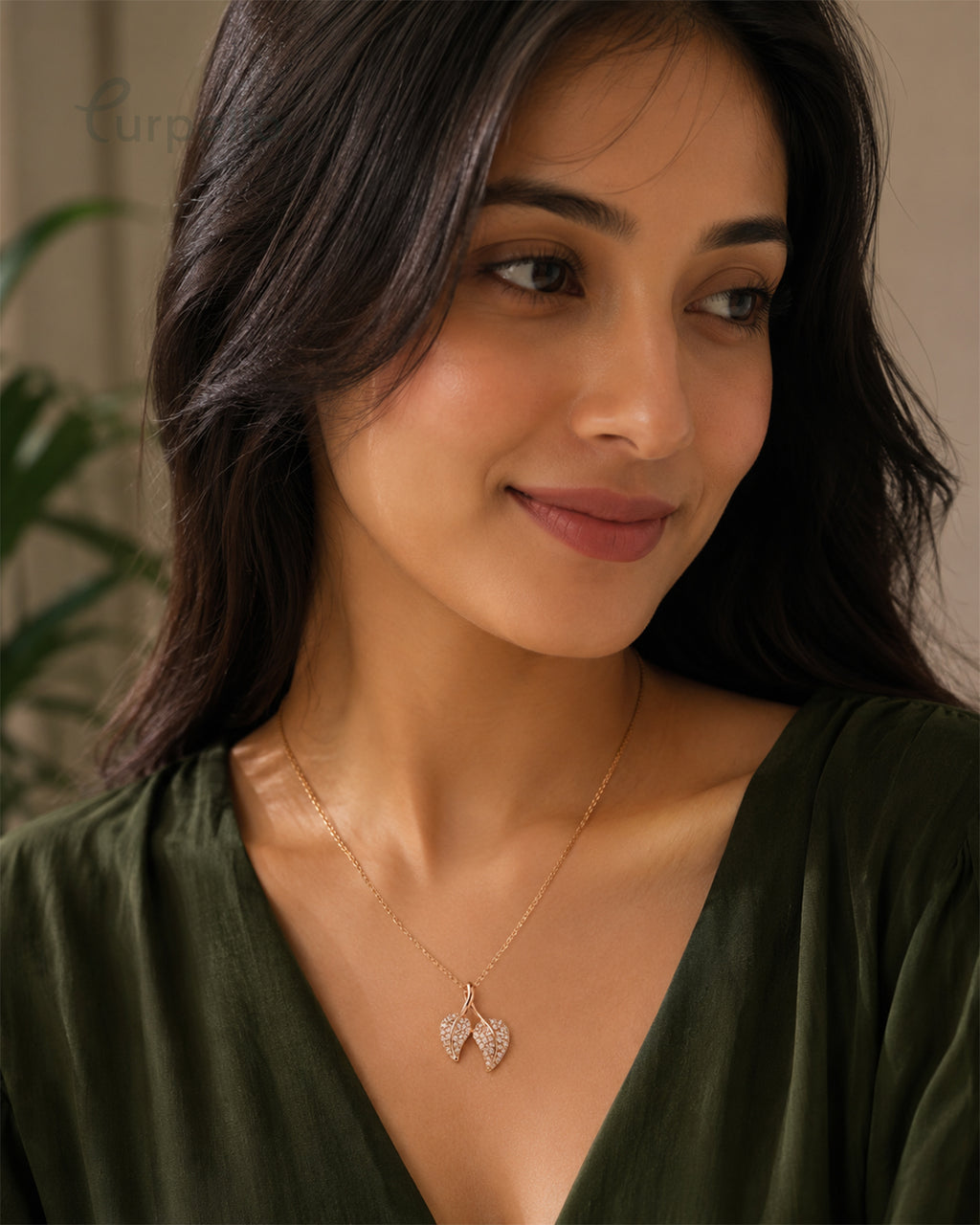 Purpello Enchanted Leaf Diamond Replica Pendant Necklace