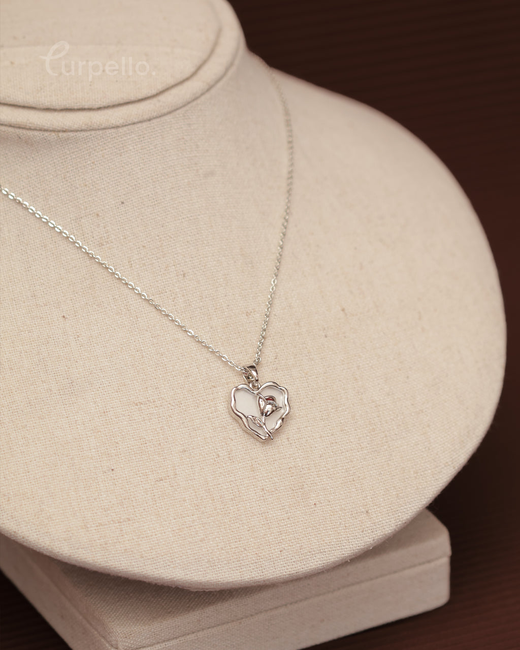 Purpello Elegant Heart Charm Silver Pendant Chain