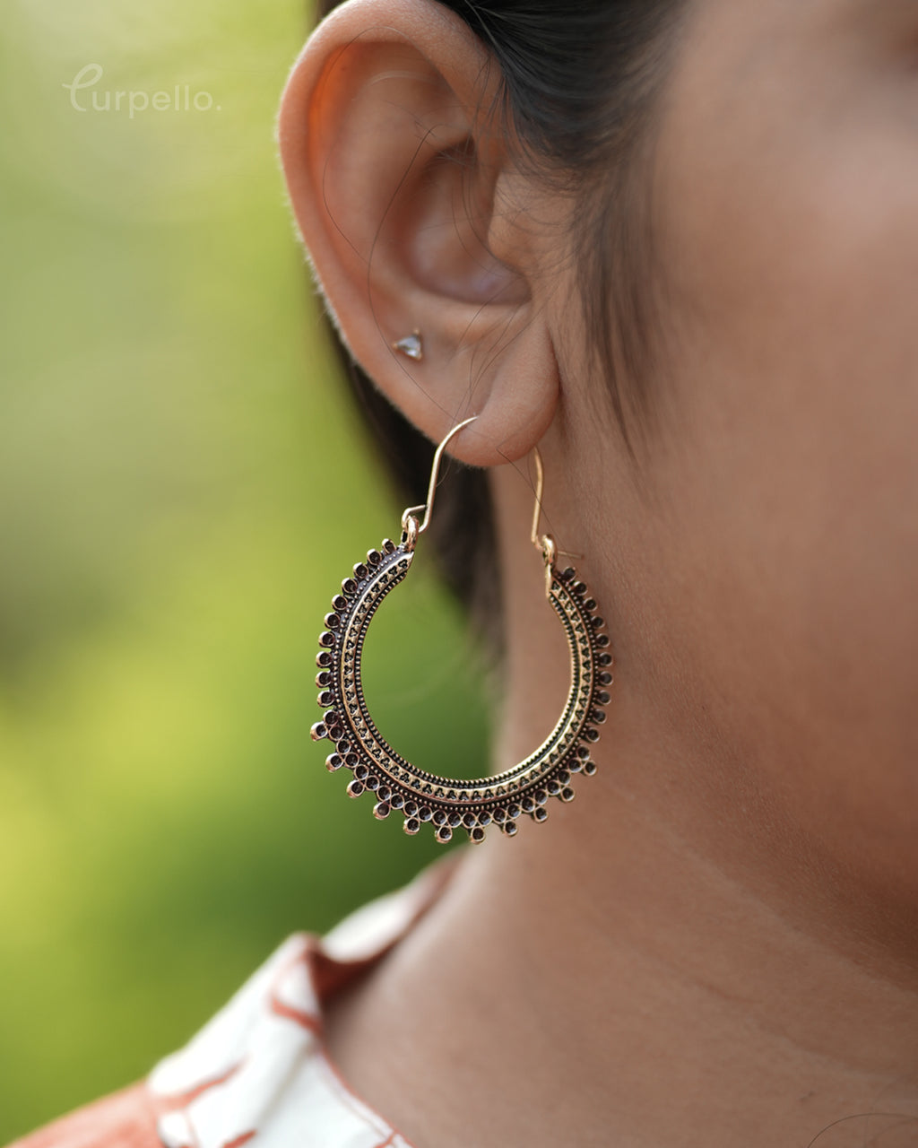 Purpello Classic Crescent Hoop Earrings