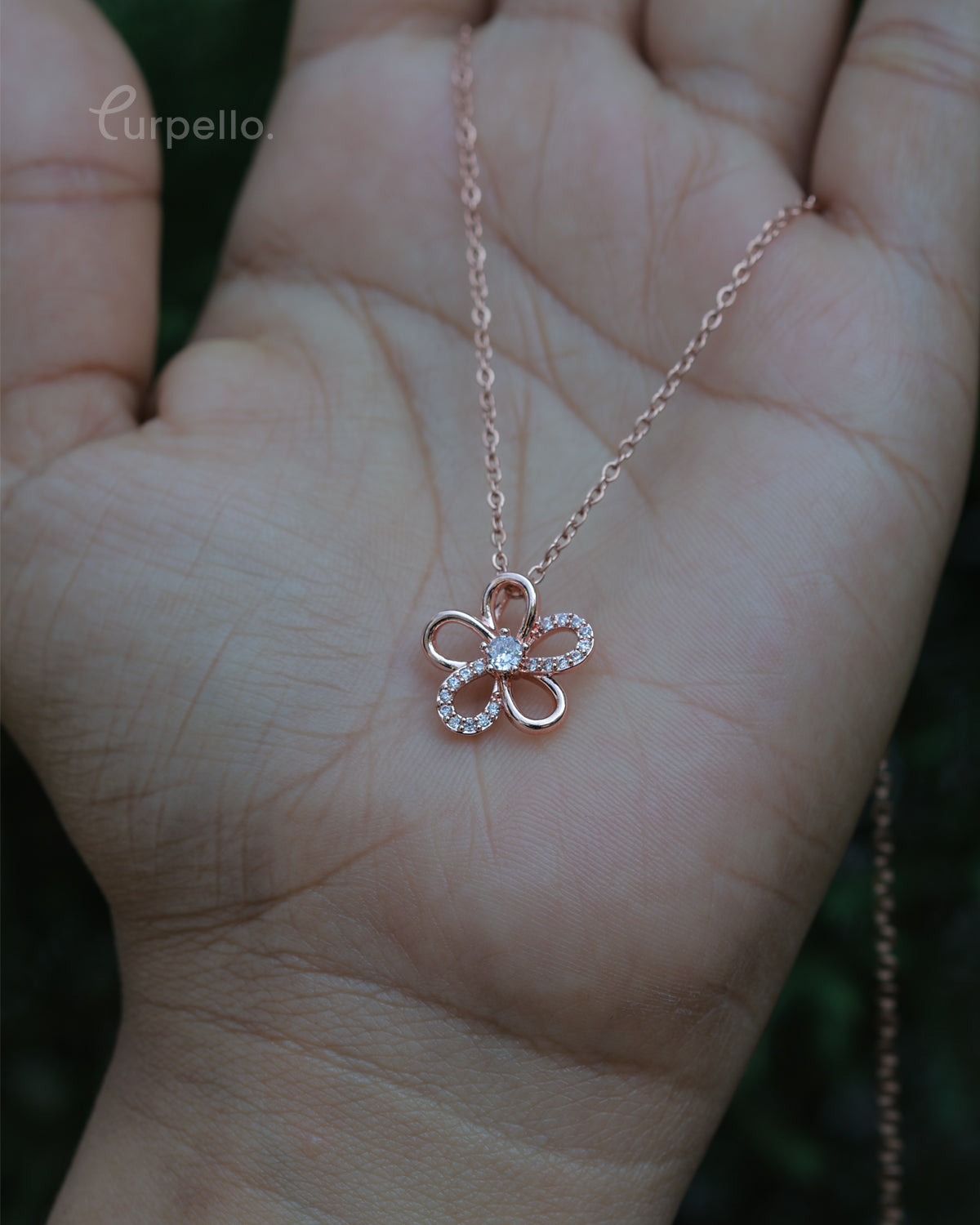 Purpello Rose Gold Floral Pendant Chain