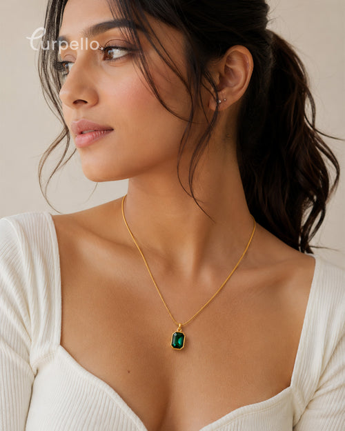 Emerald Green Geometric Pendant Chain
