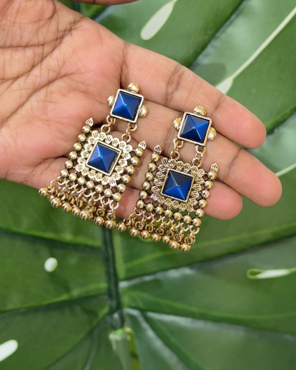 Neelara – Royal Blue Antique Earrings
